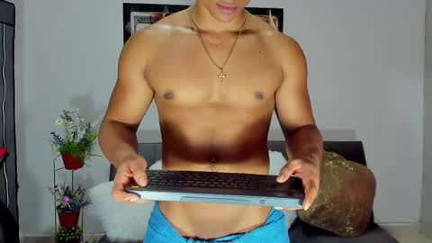 Snapshot of nathan_sexy247 chatting on September 20, 8:21 pm Nathan online show from September 20, 8:21 pm