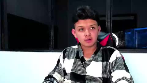 NathanBrooks online show from December 21, 9:22 pm