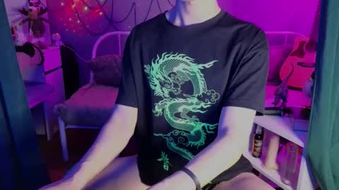 N A T H AN online show from November 1, 6:21 pm