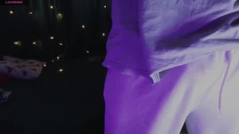 N A T H AN online show from February 9, 9:57 am