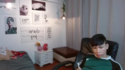 nathanclay online show from September 30, 4:50 am