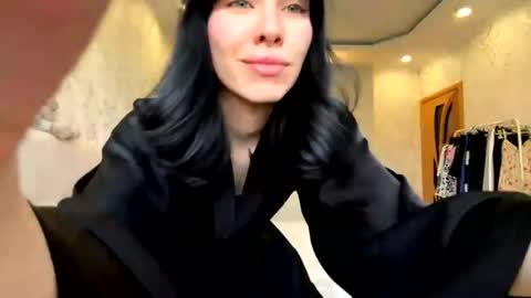 Snapshot of natishalowder chatting on June 4, 2:12 pm Megan online show from June 4, 2:12 pm