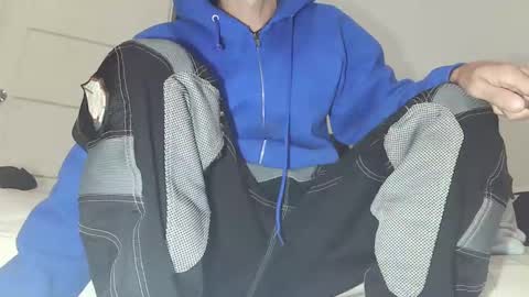 natou3x online show from September 21, 7:37 pm