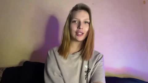 Juliana online show from July 20, 8:22 pm