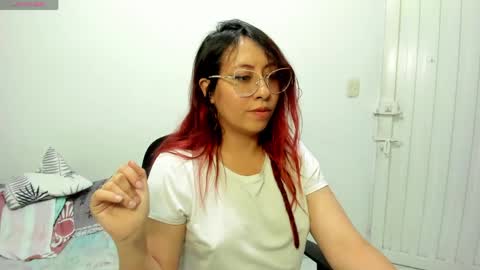Snapshot of natt15 chatting on May 20, 12:39 am Natalia online show from May 20, 12:39 am