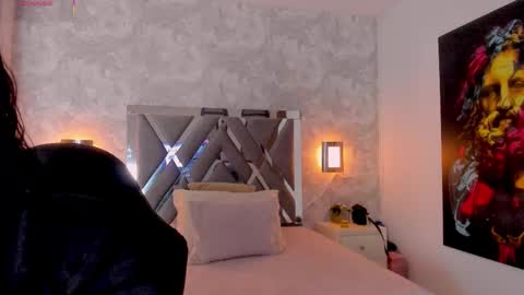 Snapshot of natt_collins chatting on January 11, 2:49 am Natalia online show from January 11, 2:49 am