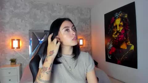 Snapshot of natt_collins chatting on January 18, 2:15 am Natalia online show from January 18, 2:15 am