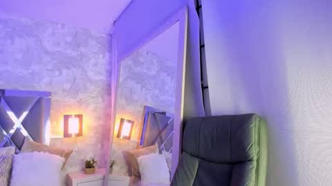 Snapshot of natt_collins chatting on February 22, 2:56 am Natalia online show from February 22, 2:56 am