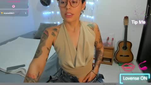 natt_op online show from February 5, 1:32 am