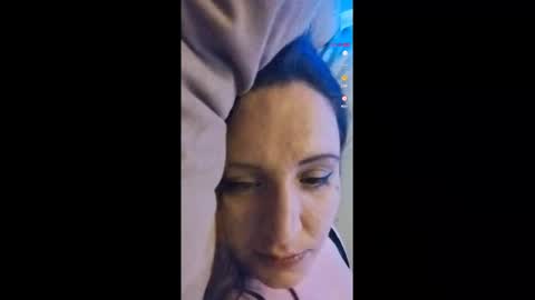 Noemii Knightz online show from September 20, 10:27 am