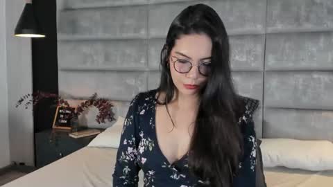 Natty Trainor online show from August 4, 10:56 pm
