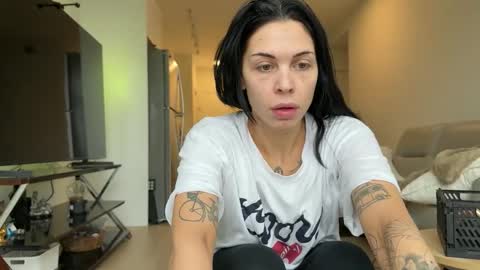 NATTY FIERROS online show from November 14, 7:01 pm