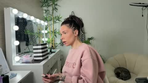 Snapshot of nattywithoutdaddy chatting on April 13, 5:18 pm NATTY FIERROS online show from April 13, 5:18 pm