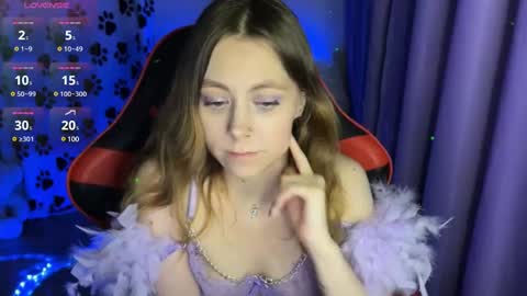 natural_babe666 online show from December 7, 1:29 pm
