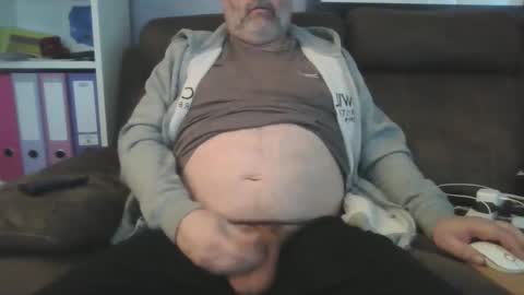 naturistmale45 online show from February 3, 1:08 pm