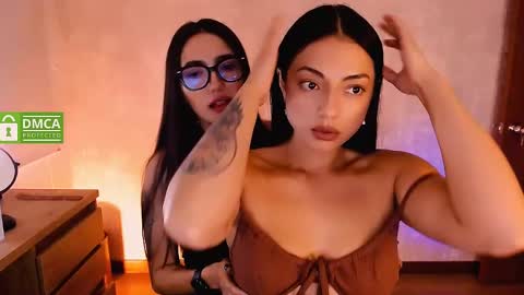 Natalia  Valeria online show from February 11, 7:59 pm