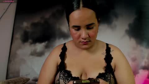 Snapshot of naty_bustos chatting on June 7, 1:21 am naty bustos online show from June 7, 1:21 am
