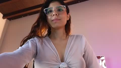 Naty Saenz online show from December 23, 1:03 pm
