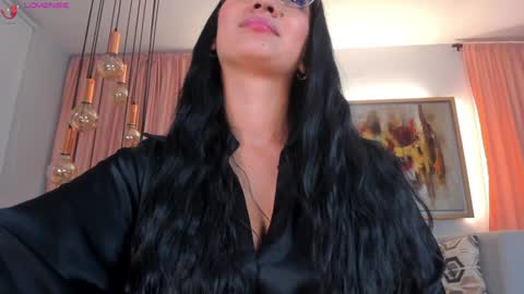 Naty Ferrer online show from December 17, 5:15 pm