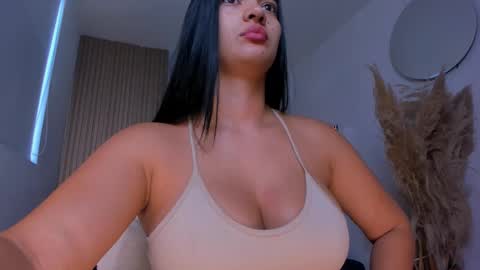 Naty Ferrer online show from October 12, 11:20 am