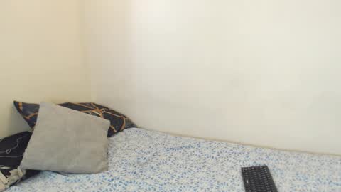 Snapshot of naudiz chatting on November 9, 9:13 pm Eimy online show from November 9, 9:13 pm