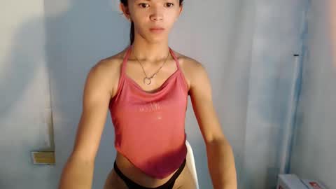 Snapshot of naughty_alliah chatting on December 13, 7:53 pm Alliah Wilson online show from December 13, 7:53 pm