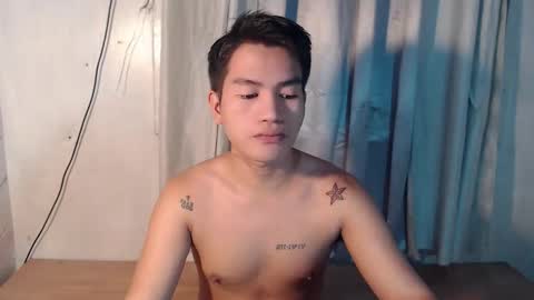 Snapshot of naughty_angelo chatting on June 10, 11:42 am naughty_angelo online show from June 10, 11:42 am