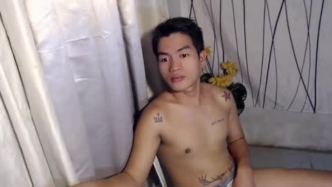 Snapshot of naughty_angelo chatting on June 11, 10:24 am naughty_angelo online show from June 11, 10:24 am