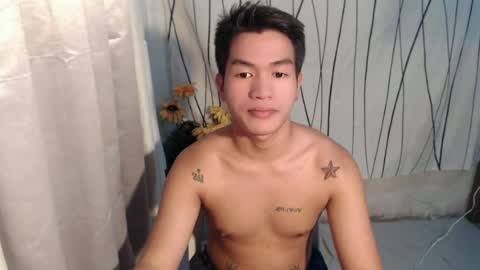 Snapshot of naughty_angelo chatting on June 12, 9:30 am naughty_angelo online show from June 12, 9:30 am