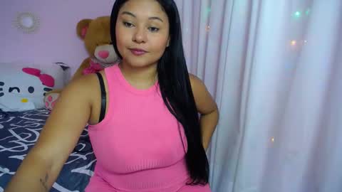 Snapshot of naughty_ariel chatting on March 3, 7:06 pm Zoe online show from March 3, 7:06 pm