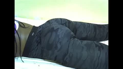 Snapshot of naughty_baddie5 chatting on February 23, 7:22 am candy online show from February 23, 7:22 am