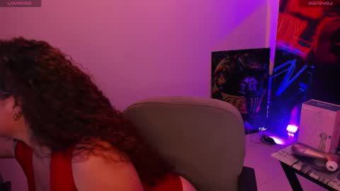 Snapshot of naughty_butt chatting on May 5, 3:14 am Megan online show from May 5, 3:14 am