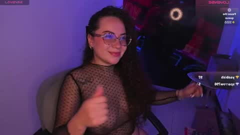 Snapshot of naughty_butt chatting on June 10, 3:29 am Megan online show from June 10, 3:29 am