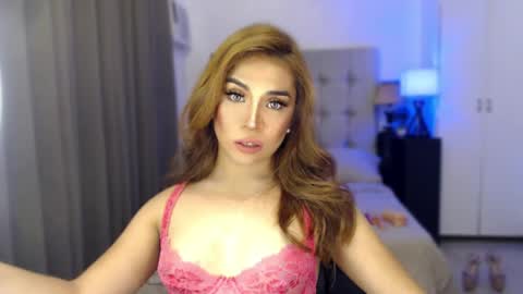 Snapshot of naughty_dreamerxxx chatting on April 18, 2:32 pm Queen Jess online show from April 18, 2:32 pm