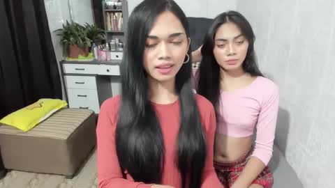 Snapshot of naughty_emmats chatting on February 18, 2:27 pm emma online show from February 18, 2:27 pm