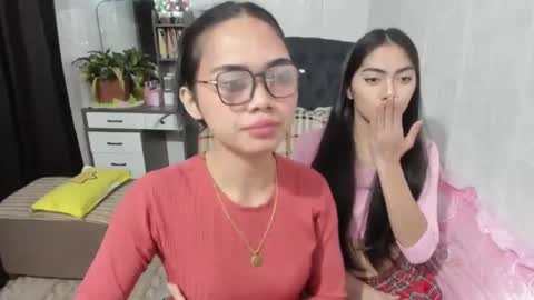 Snapshot of naughty_emmats chatting on February 23, 10:53 pm emma online show from February 23, 10:53 pm