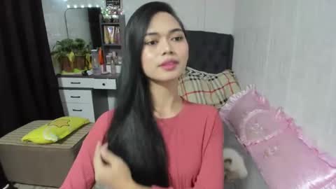 Snapshot of naughty_emmats chatting on March 6, 8:41 am emma online show from March 6, 8:41 am