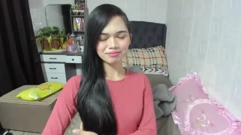 Snapshot of naughty_emmats chatting on March 6, 4:49 pm emma online show from March 6, 4:49 pm