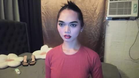 Snapshot of naughty_emmats chatting on September 11, 7:41 am emma online show from September 11, 7:41 am