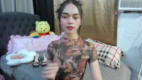 Snapshot of naughty_emmats chatting on October 5, 9:56 pm emma online show from October 5, 9:56 pm