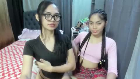 Snapshot of naughty_emmats chatting on November 18, 6:23 pm emma online show from November 18, 6:23 pm