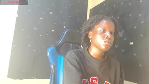 Snapshot of naughty_kitty021 chatting on September 16, 2:01 am naomi online show from September 16, 2:01 am