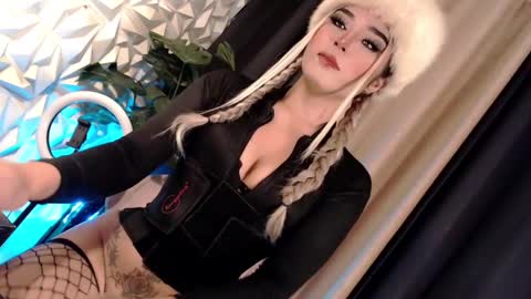 GODDESS LEXIE online show from December 19, 6:01 pm