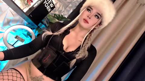 GODDESS LEXIE online show from December 28, 10:55 pm
