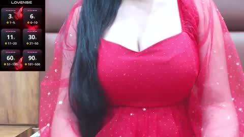 Snapshot of naughty_love489696 chatting on December 25, 7:13 pm riya online show from December 25, 7:13 pm