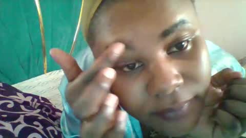 Snapshot of naughty_queen25 chatting on September 16, 11:33 am queen online show from September 16, 11:33 am