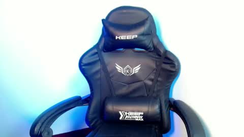 Snapshot of naughty_riez chatting on February 14, 12:40 am naughty_riez online show from February 14, 12:40 am