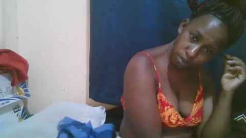 Snapshot of naughty_slender2 chatting on September 21, 12:01 am jn online show from September 21, 12:01 am