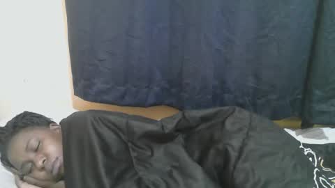 Snapshot of naughty_slender2 chatting on October 17, 3:10 am jn online show from October 17, 3:10 am