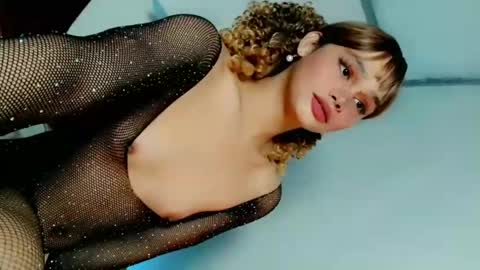 bella online show from December 14, 10:50 pm